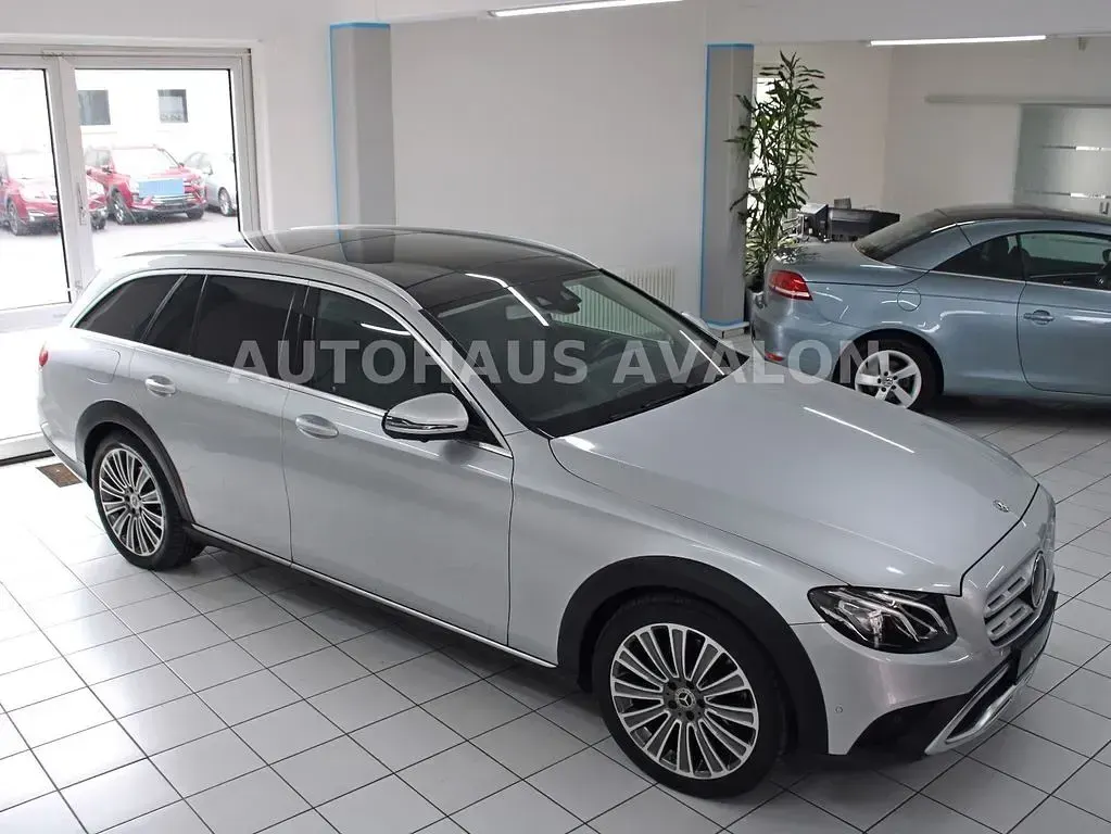 Gebraucht Mercedes E220 All-Terrain 194 PS (142 kW) 2018 Silber Kombi