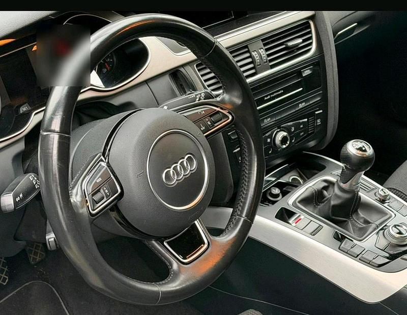 Gebraucht Audi A4 Sport 143 PS (105 kW) 2012 Grau Kombi