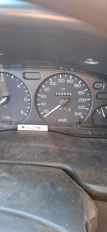 Gebraucht Ford Transit 90 PS (66 kW) 2003 Van / Kleinbus