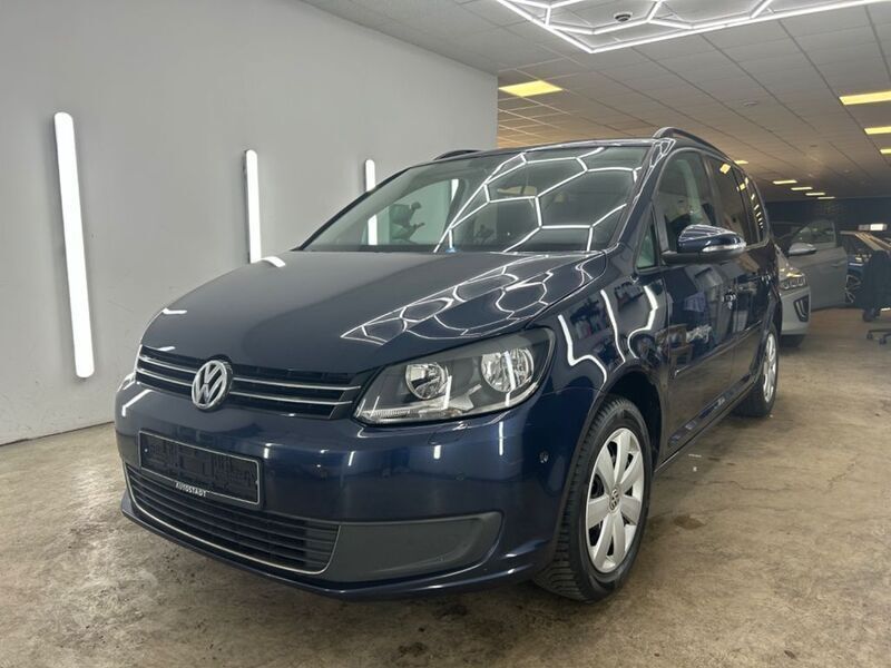 Blau Gebraucht 2011 VW Touran Comfortline Van / Kleinbus | 4.590 € (Fairer Preis) - Bild 1/4
