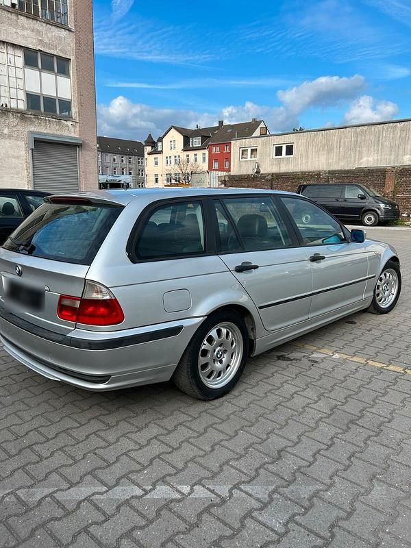 Gebraucht BMW 320 150 PS (110 kW) 2005 Kombi