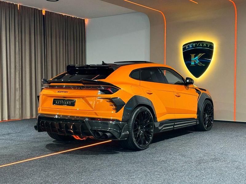 Second-hand Lamborghini Urus 650 CP (478 kW) 2021 Portocaliu SUV