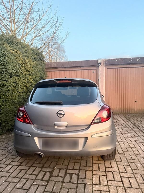 Gebraucht Opel Corsa 75 PS (55 kW) 2011 Beige Kleinwagen