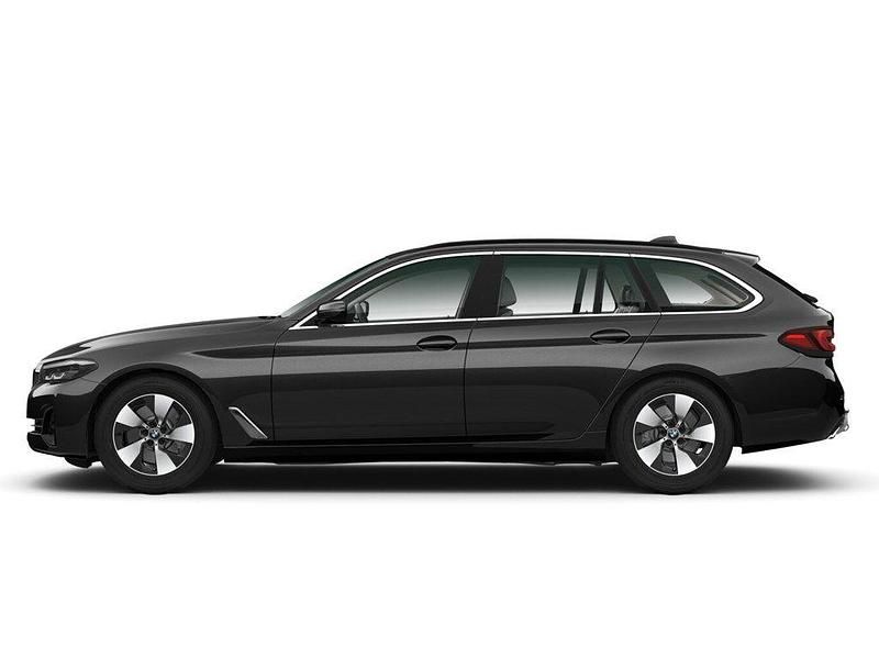 Gebraucht BMW 520 190 PS (139 kW) 2022 Schwarz Kombi