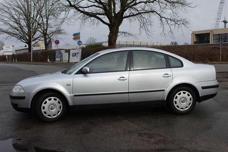 Gebraucht VW Passat Trendline 150 PS (110 kW) 2003 Silber Kombi