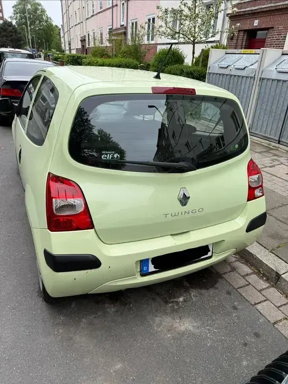 Używany Renault Twingo 58 KM (42 kW) 2007 Zielony Hatchback