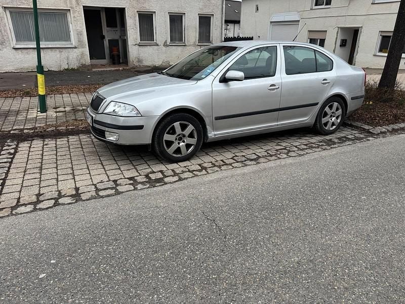 Gebraucht Skoda Octavia 115 PS (84 kW) 2007 Grau Limousine