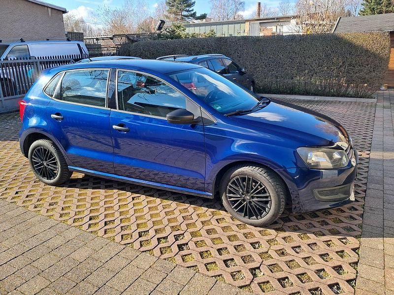 Gebraucht VW Polo Trendline 60 PS (44 kW) 2011 Blau Kleinwagen