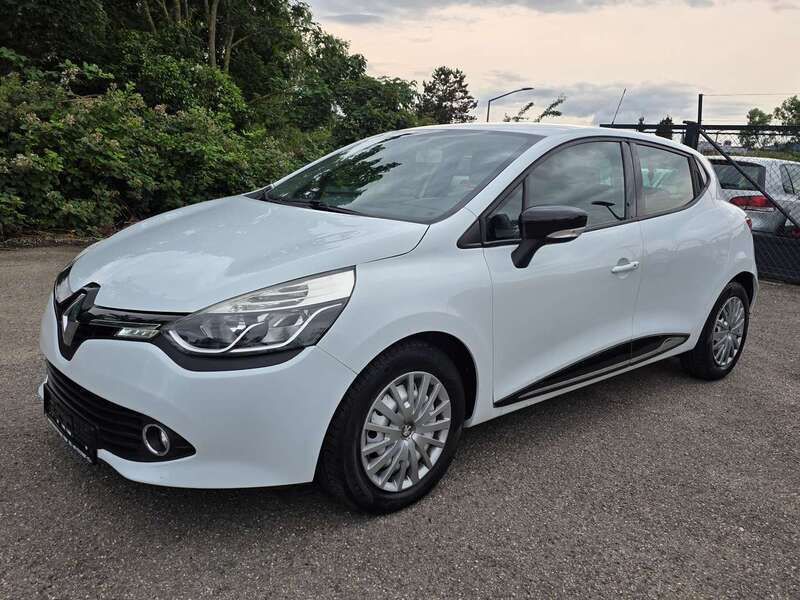 Gletscherweiss Gebraucht 2014 Renault Clio IV Luxe Limousine | 4.990 € (Guter Preis) - Bild 1/4