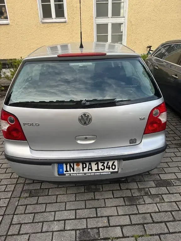 Gebraucht VW Polo Basis 75 PS (55 kW) 2003 Grau Limousine