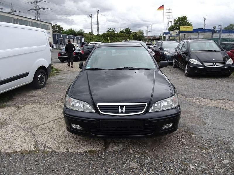 Gebraucht Honda Accord 136 PS (100 kW) 2000 Schwarz Limousine