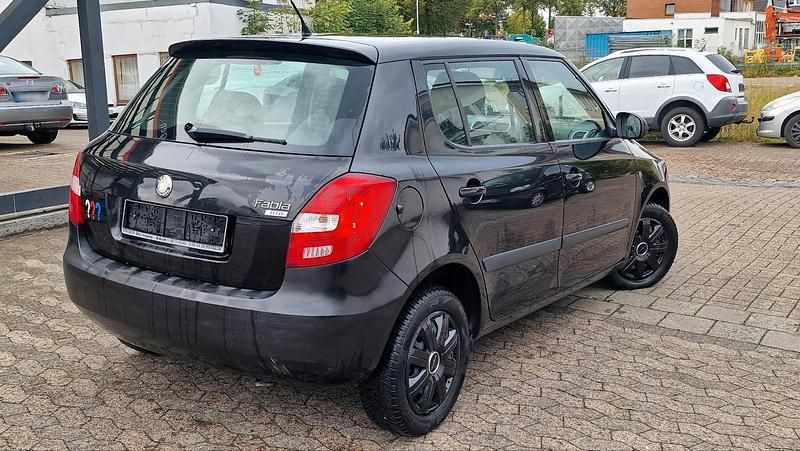 Gebraucht Skoda Fabia 60 PS (44 kW) 2009 Schwarz Kleinwagen