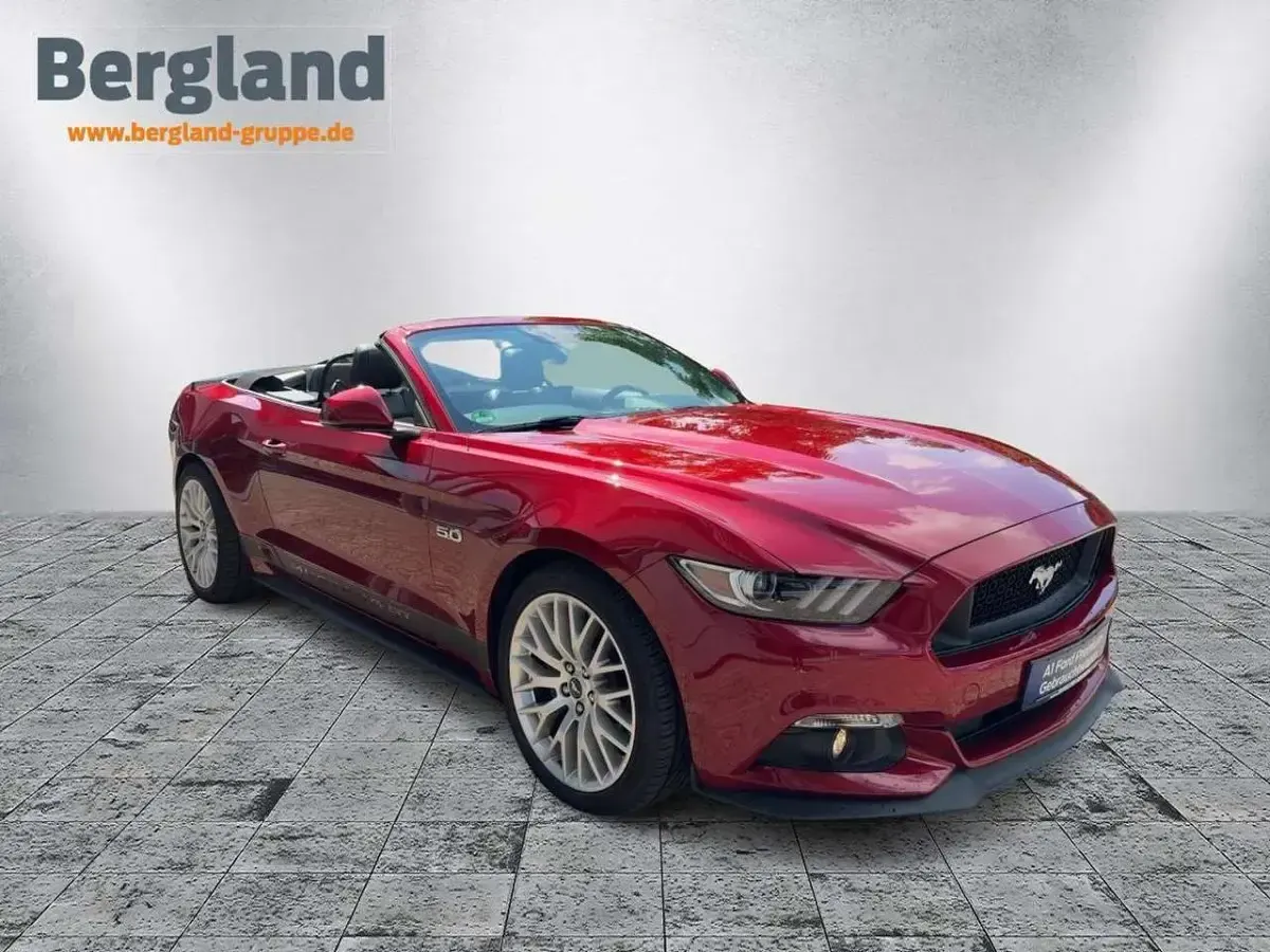 Gebraucht Ford Mustang GT Convertible 421 PS (309 kW) 2017 Lucidrot metallic rot Cabrio
