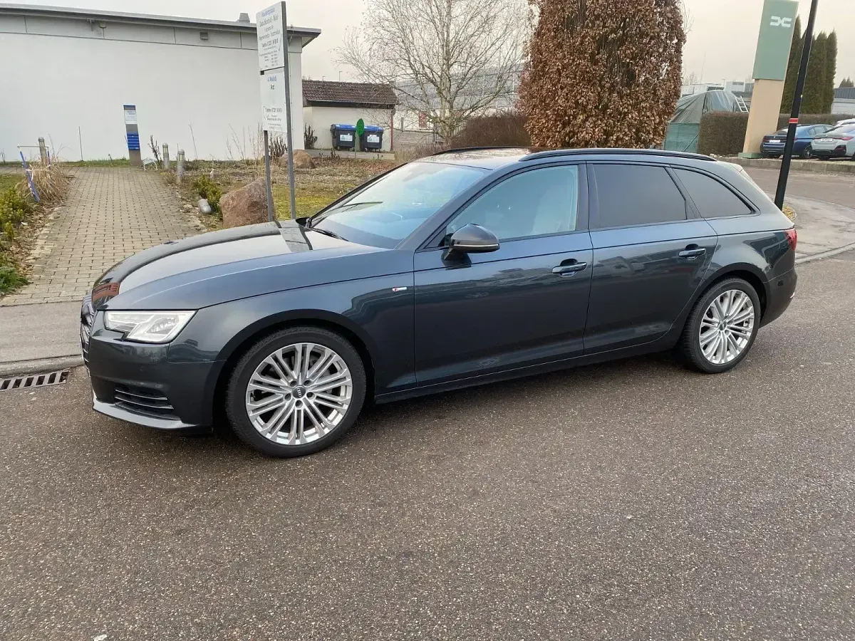 Gebraucht Audi A4 S-Line 218 PS (160 kW) 2016 Grau Kombi