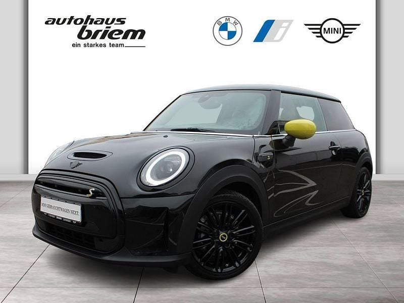 Gebraucht Mini Cooper SE Hatch 135 kW (184 PS) 2023 Schwarz Kleinwagen