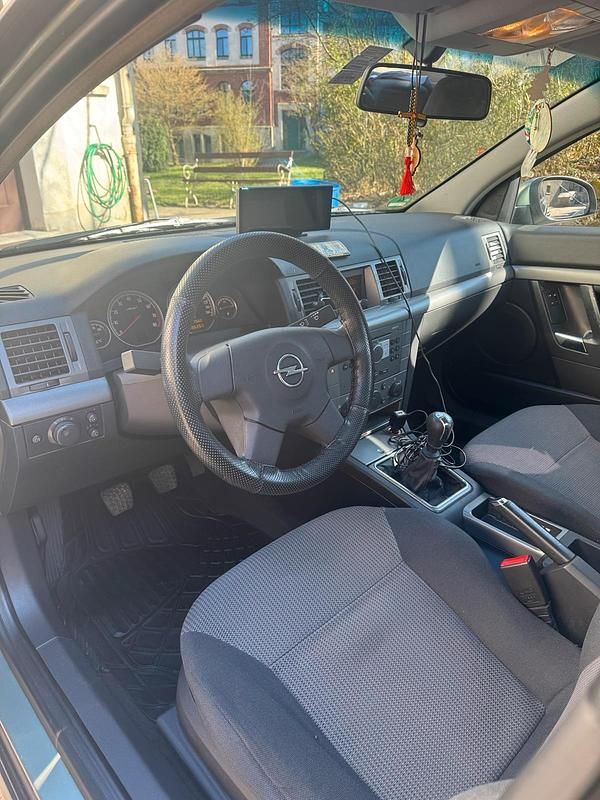 Gebraucht Opel Vectra 122 PS (89 kW) 2004 Grün Limousine