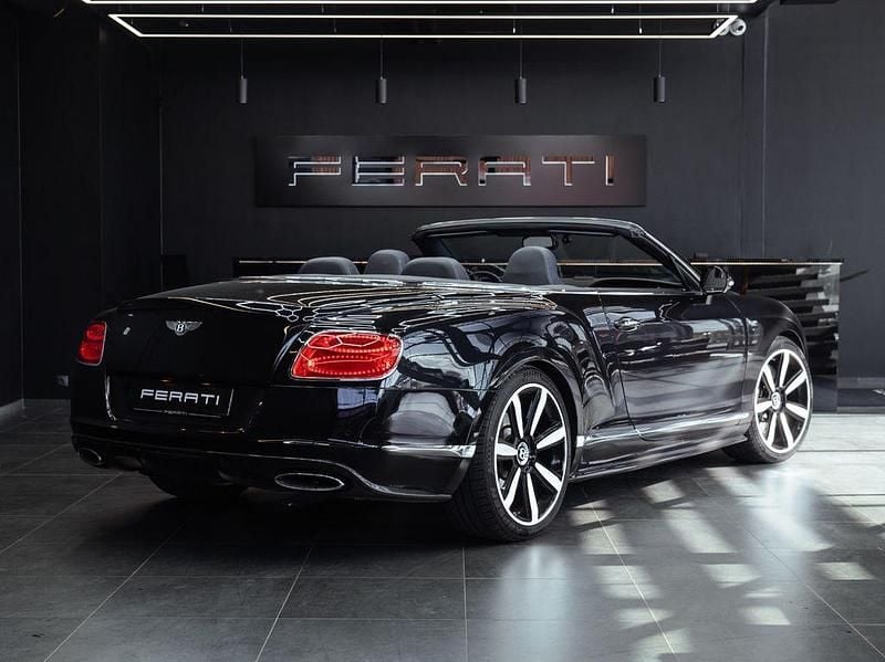 Gebraucht Bentley Continental GT Convertible Mulliner 625 PS (459 kW) 2013 Schwarz Cabrio