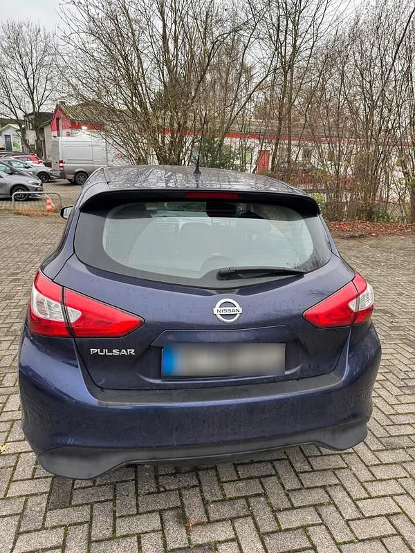 Gebraucht Nissan Pulsar 116 PS (85 kW) 2015 Blau Kleinwagen