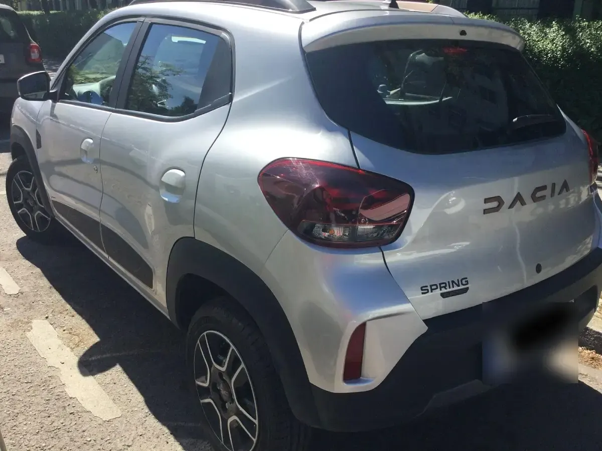Gebraucht Dacia Spring Extreme 47 kW (65 PS) 2023 Silber Kleinwagen
