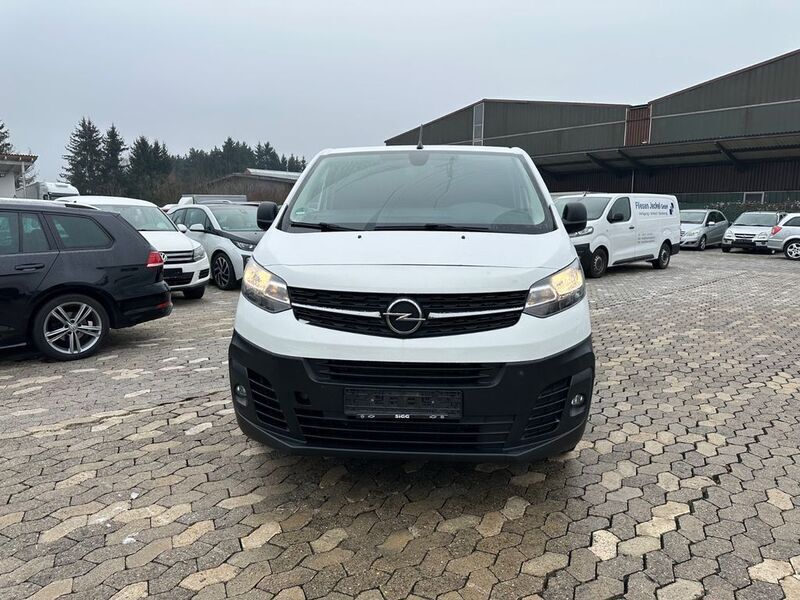 Weiß Gebraucht 2019 Opel Vivaro Edition Van | 10.950 € - Bild 1/4