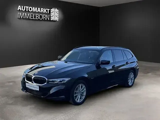 Gebraucht BMW 320e Shadowline 265 PS (194 kW) 2023 Schwarz ii Kombi