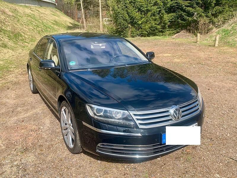 Second-hand VW Phaeton 334 CP (245 kW) 2015 Negru Berlinǎ