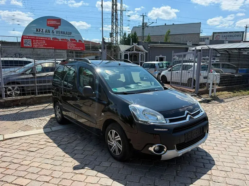 Gebraucht Citroën Berlingo 98 PS (72 kW) 2014 Schwarz Van / Kleinbus