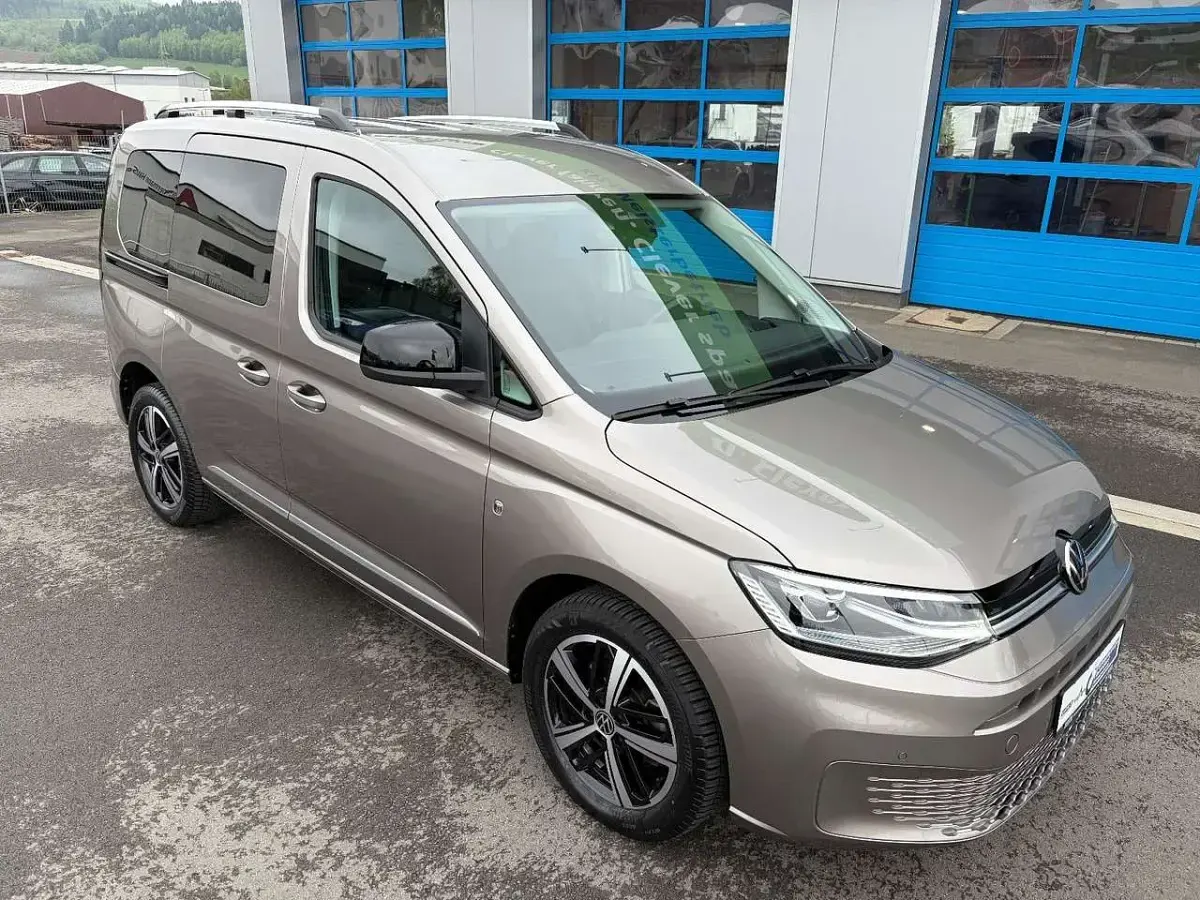 Gebraucht VW Caddy Style 114 PS (83 kW) 2023 Beige Van / Kleinbus