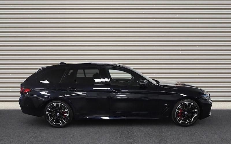 Gebraucht BMW 540 Shadowline 333 PS (244 kW) 2023 Schwarz Kombi