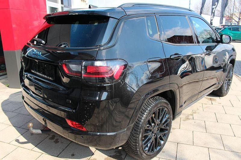 Gebraucht Jeep Compass 179 PS (131 kW) 2022 Schwarz SUV