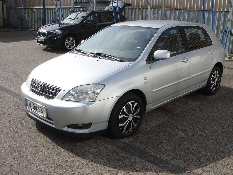 Silber Gebraucht 2003 Toyota Corolla Sol Limousine | 3.250 € (Fairer Preis) - Bild 1/4