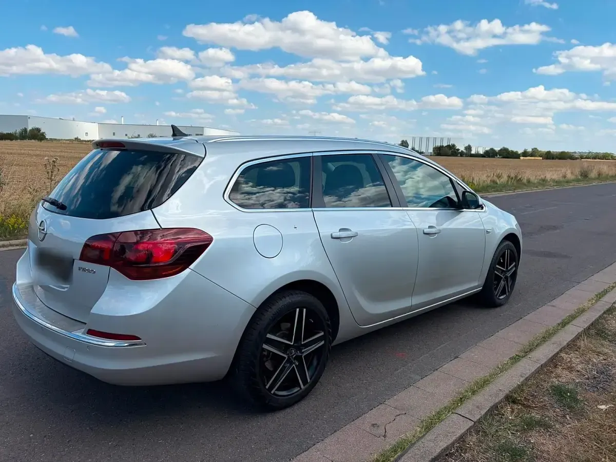 Gebraucht Opel Astra 140 PS (102 kW) 2016 Kombi