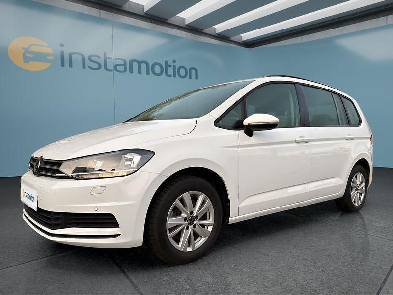 Weiß Gebraucht 2024 VW Touran Van / Kleinbus | 27.199 € (Superpreis) - Bild 1/4