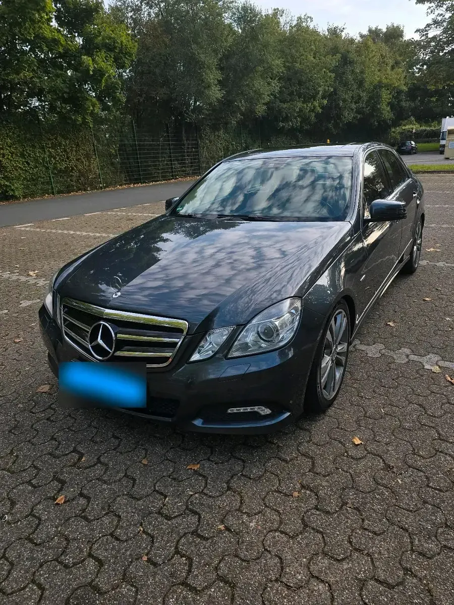 Gebraucht Mercedes E350 231 PS (169 kW) 2009 Schwarz Limousine