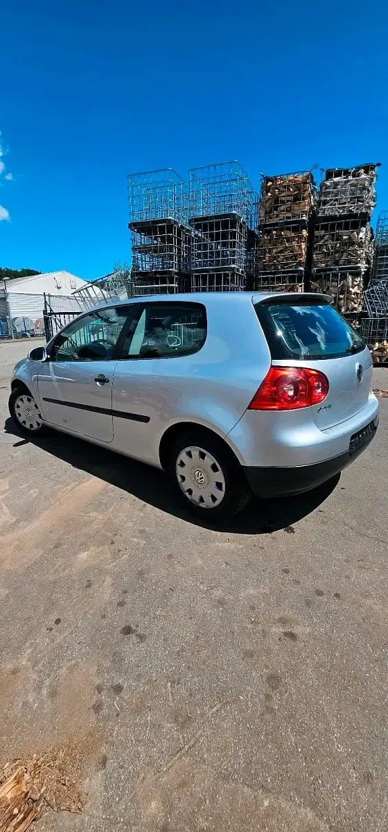 Gebraucht VW Golf V 75 PS (55 kW) 2005 Silber Kleinwagen