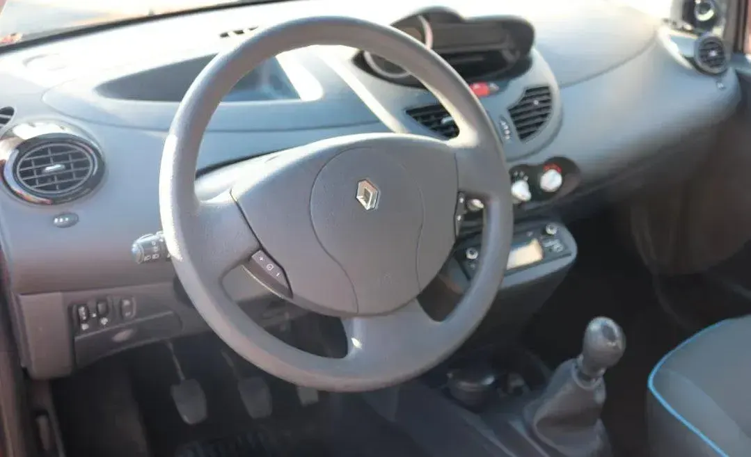 Gebraucht Renault Twingo 75 PS (55 kW) 2012 Rot Kleinwagen