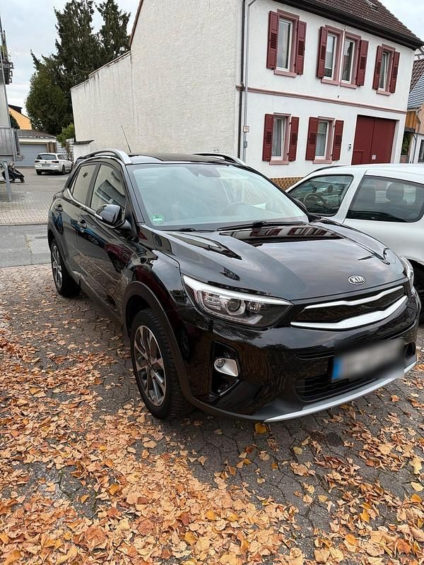 Schwarz Gebraucht 2019 Kia Stonic SUV | 13.000 € (Guter Preis) - Bild 1/4