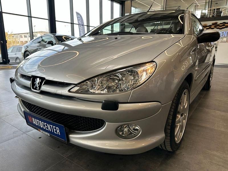 Gebraucht Peugeot 206 CC Platinum 109 PS (80 kW) 2006 Grau Cabrio