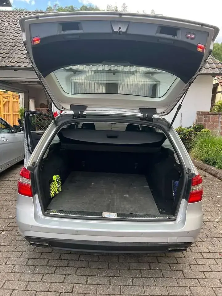 Gebraucht Mercedes E350 Avantgarde 265 PS (194 kW) 2012 Silber Kombi