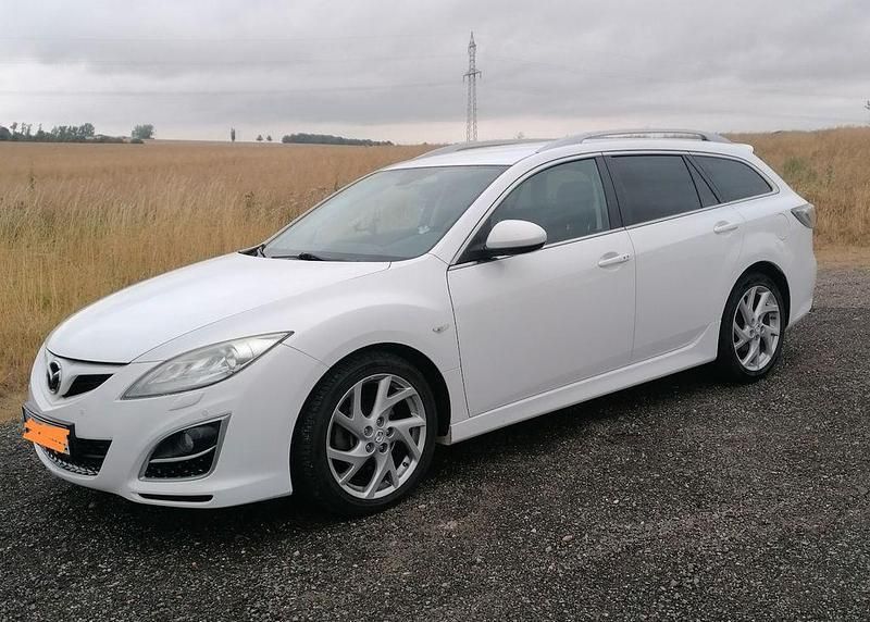 Weiß Gebraucht 2011 Mazda 6 Center-Line Limousine | 2.490 € (Superpreis) - Bild 1/4