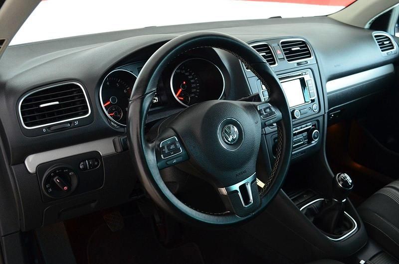 Gebraucht VW Golf VII Match 122 PS (89 kW) 2013 Grau Kombi