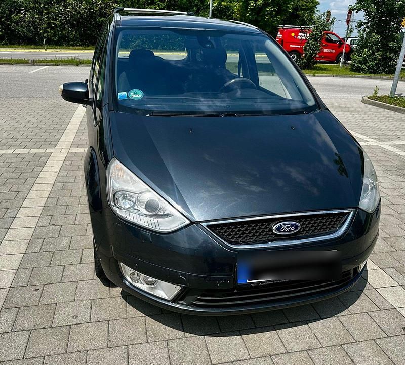 Gebraucht Ford Galaxy Ghia 140 PS (102 kW) 2008 Braun Van / Kleinbus