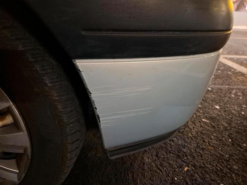 Gebraucht Renault Clio II 58 PS (42 kW) 2001 Silber Kleinwagen