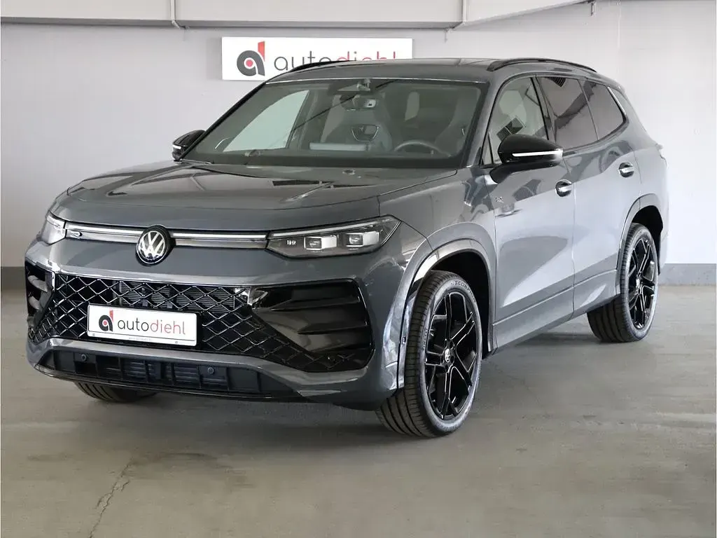 Gebraucht VW Tayron R-line 193 PS (141 kW) 2025 Grau SUV