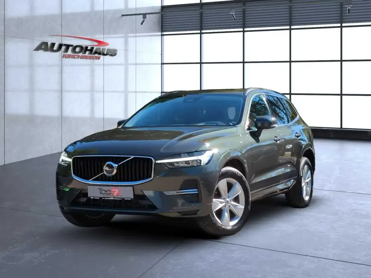 Gebraucht Volvo XC60 145 PS (106 kW) 2022 SUV