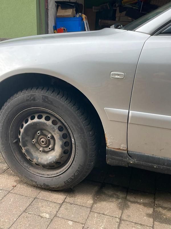 Gebraucht Audi A4 101 PS (74 kW) 2000 Silber Limousine