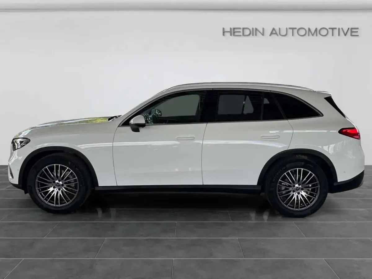 Gebraucht Mercedes GLC200 Avantgarde 204 PS (150 kW) 2025 Weiß SUV