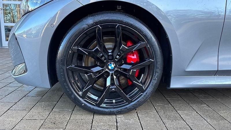 Neu BMW 330 Comfort Edition 286 PS (210 kW) 2025 Skyscraper grau metallic Kombi