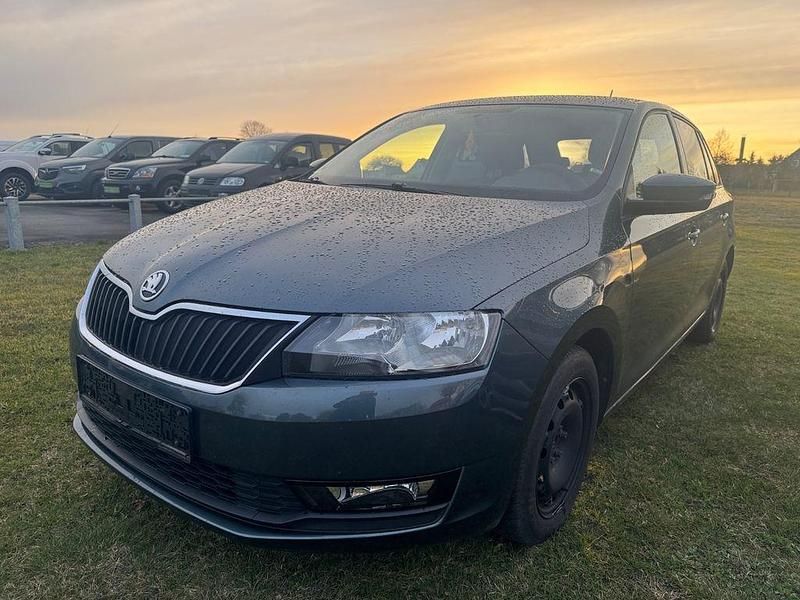 Gebraucht Skoda Rapid Cool Edition 95 PS (69 kW) 2018 Grau Kleinwagen