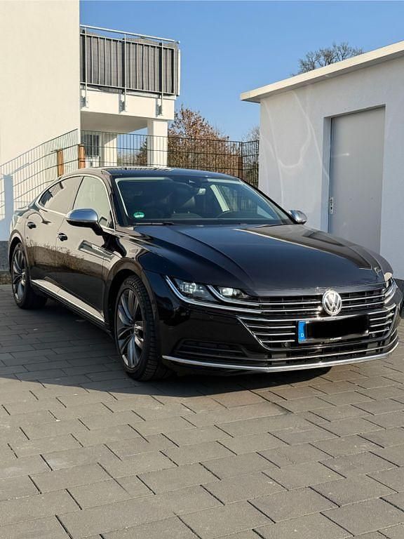 Gebraucht VW Arteon Elegance 150 PS (110 kW) 2017 Schwarz Kleinwagen